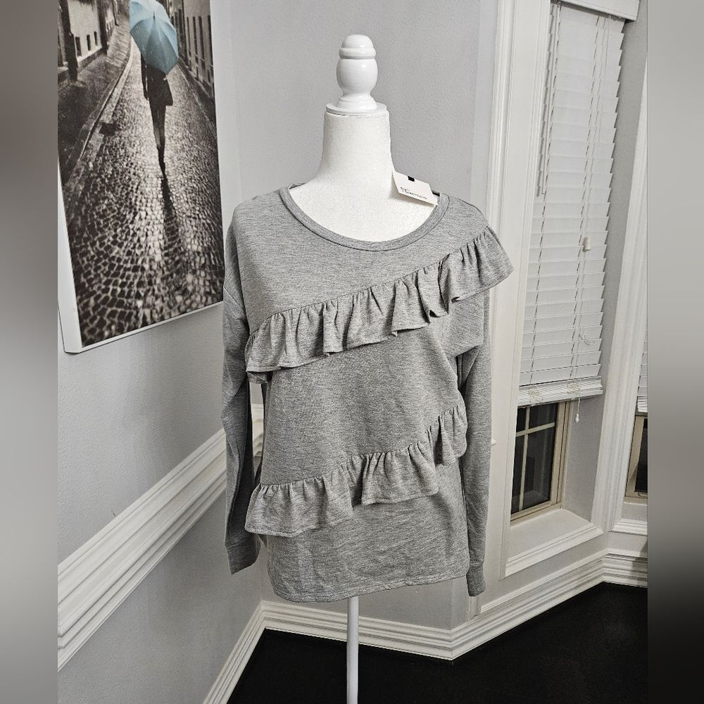 NWT 89th and madison top size large